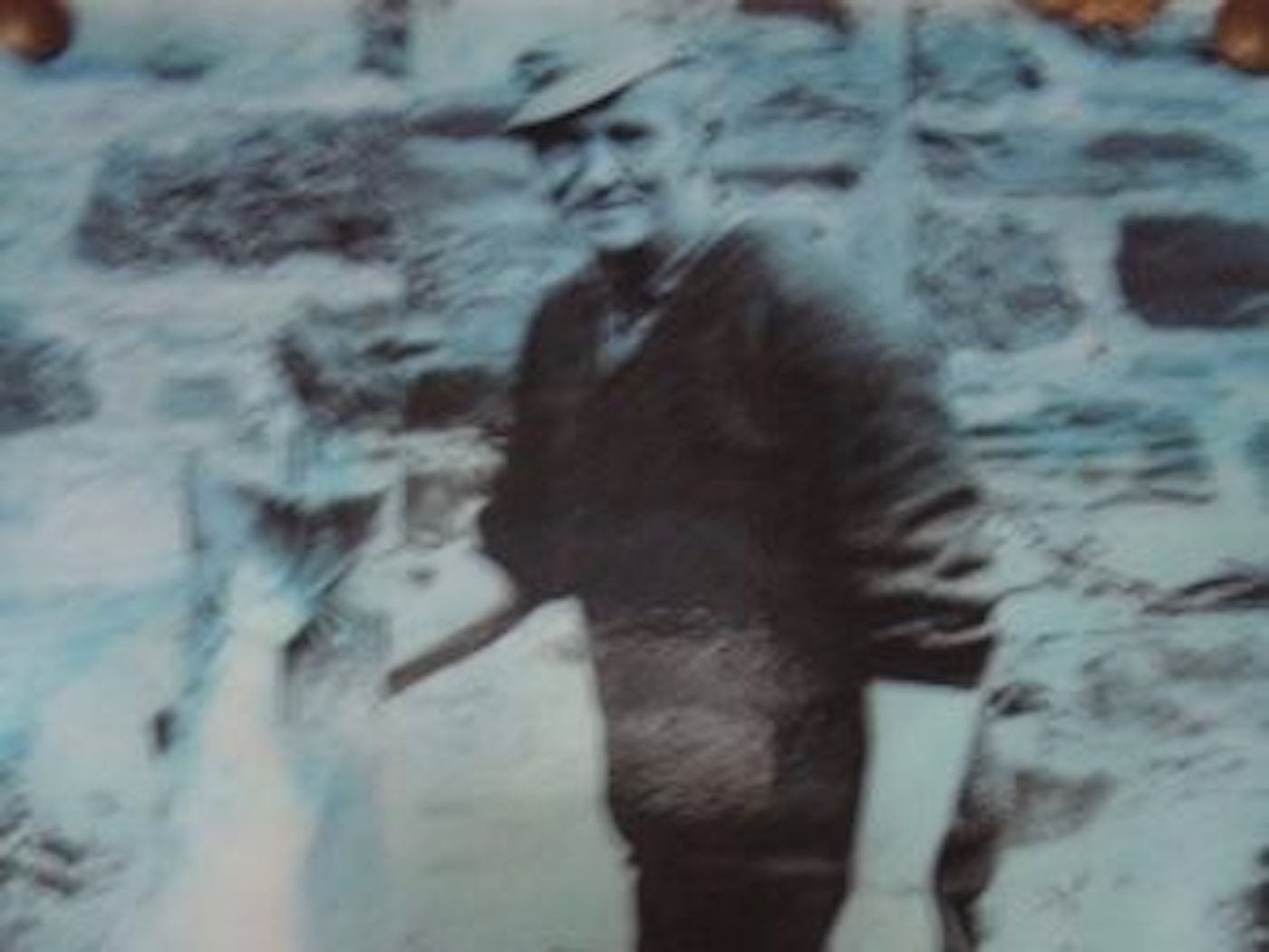 Here's a picture of River Tay legend Willie Laird with a perfect 36lbs Spring salmon. Willie was a career salmon ghillie on the Tay for 50+ years before his retirement in 1986. Willie was the Head Ghillie on the Tay's Newtyle Beat near Dunkeld and over his lifetime he inspired thousands of salmon fishers.