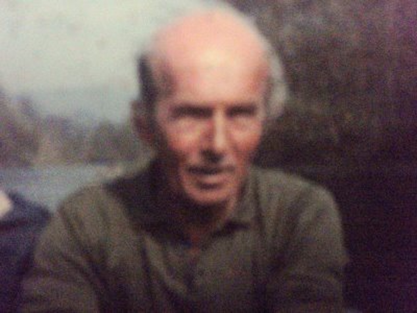 Here's a picture of River Tay salmon guide legend Willie Laird out in the boat on the river. Willie was a career ghillie on the Tay for 50+ years before his retirement in 1986. Willie was the Head Ghillie on the Tay's Newtyle Beat near Dunkeld which is still a very popular Tay salmon fishing beat.