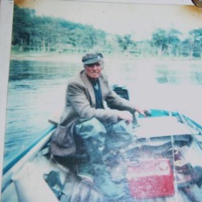 Here's a picture of River Tay legend Willie Laird ready for action in his traditional Tay coble boat. Willie was a career ghillie on the Tay for 50+ years before his retirement in 1986. Willie was the Head Ghillie on the Tay's Newtyle Beat near Dunkeld and Willie was an exceptionally talented and renowned salmon fishing guide in Scotland.