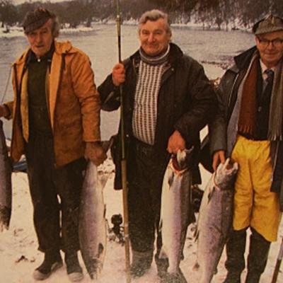 Here's 3 River Tay salmon fishing professional ghillie legends. Willie 'the ghillie' Laird, Ian Redford & Calum Gillies were 3 of the most renowned salmon fishing men in the 70's on the Tay. This was a 15th of January opening day picture taken at lunchtime in front of the Newtyle Beat fishing hut in Birnam.