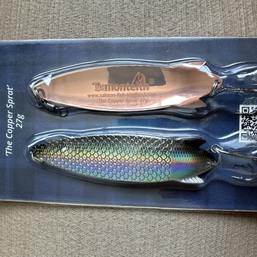 This cleverly designed salmon lure marks the start of a new era of intelligent salmon lure designs as the niche market of salmon spin fishers have not benefitted from the advanced lure technology that's widely available for other target species. This Copper Sprat lure was designed by Jock Monteith and imitates the exact scale pattern of a 'live' North Sea sprat which form part of the Atlantic salmon's diet while feeding at sea.