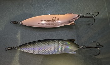 This salmon lure was designed to replicate the North Sea sprat&rsquo;s &lsquo;live&rsquo; scale pattern which is a target species for Atlantic salmon while feeding at sea.