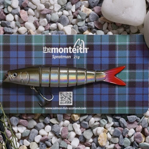 The 'Spratman' salmon lure was designed to replicate the North Sea sprat's ‘live’ scale pattern & swim action, which is a target prey species for Atlantic salmon while feeding at sea. Perfect for bright or clouded light fishing days where there’s a sparkle of sunlight on the water as the holographic 'lifelike' sprat scale pattern will highlight perfectly in such conditions.